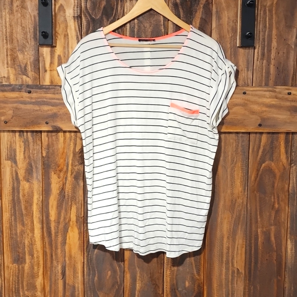 Papermoon Anica one pocket top